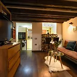 Comfort - Duplex-style On Regina Elisabeta * Bucarest