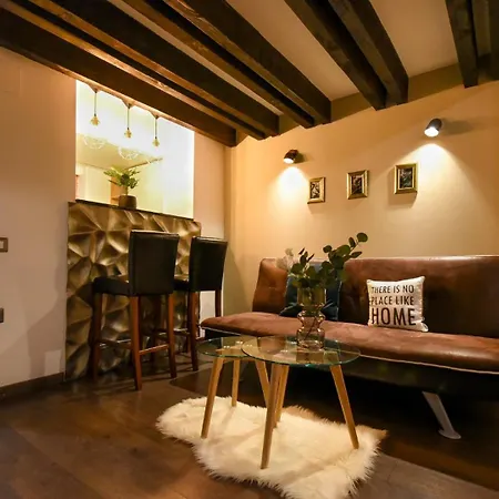 Апартаменты Comfort - Duplex-style On Regina Elisabeta Бухарест