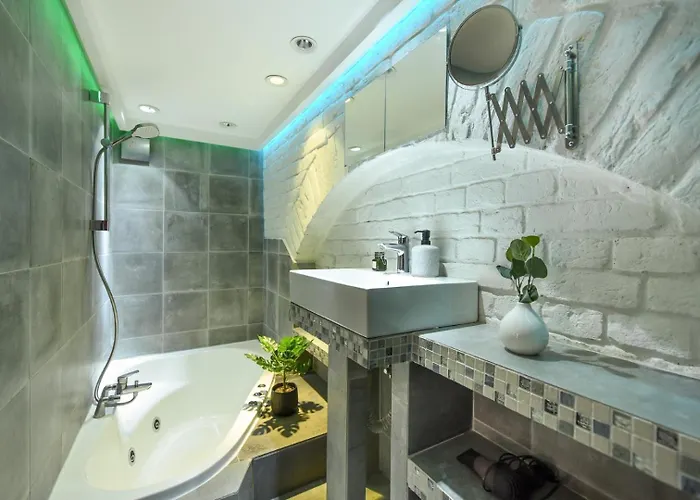 Comfort - Duplex-style On Regina Elisabeta *