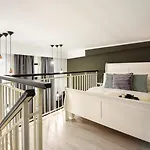 Apartment Comfort - Duplex-style On Regina Elisabeta Bucharest
