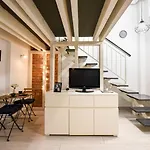 Comfort - Duplex-style On Regina Elisabeta * Bucharest