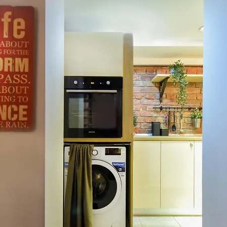 Apartment Comfort - Duplex-style On Regina Elisabeta Bucharest