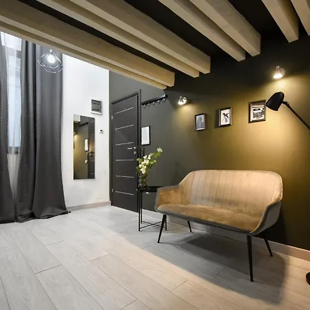 Comfort - Duplex-style On Regina Elisabeta Appartement Bucarest